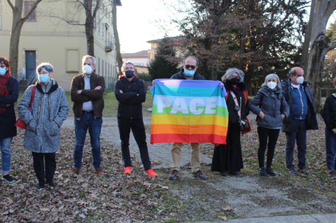 presidio a lomagna contro la guerra