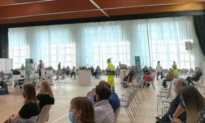 Stasera Vaccinazioni Senza Prenotazione Al Palataurus Ecco Quanti Sono 