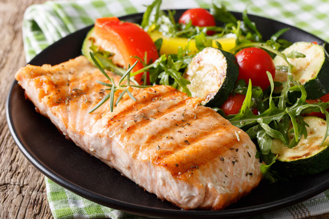 La dottoressa Anna Merlino presenta il Piatto del Mangiare Sano