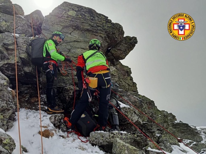 Aereo precipita sul Legnone: recuperato il corpo del pilota deceduto, in ospedale il compagno superstite VIDEO