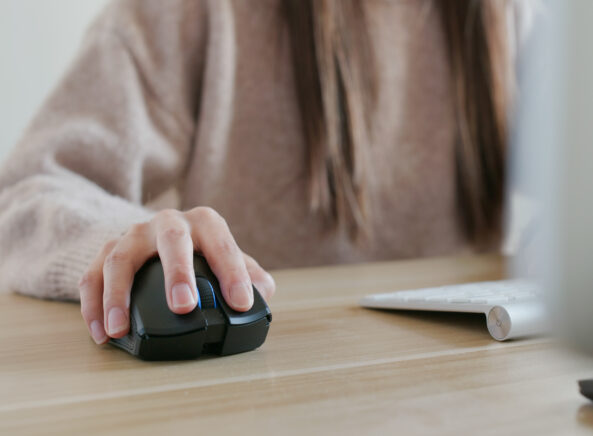 Mercato del lavoro in provincia di Lecco: saldo positivo tra avviamenti e cessazioni