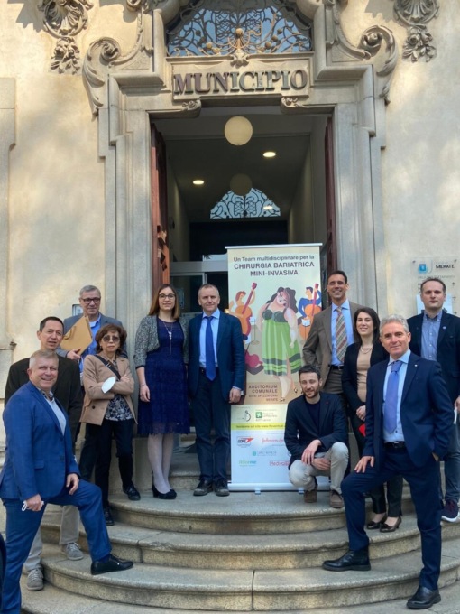 Convegno con un team multidisciplinare per la chirurgia bariatrica mini-invasiva