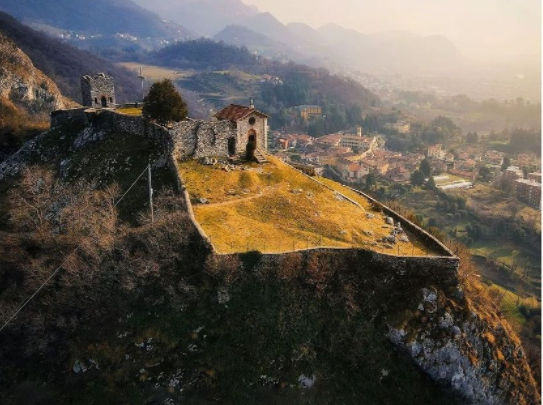 Meraviglie lecchesi, Castello dell’Innominato: che vetrina d’eccezione!