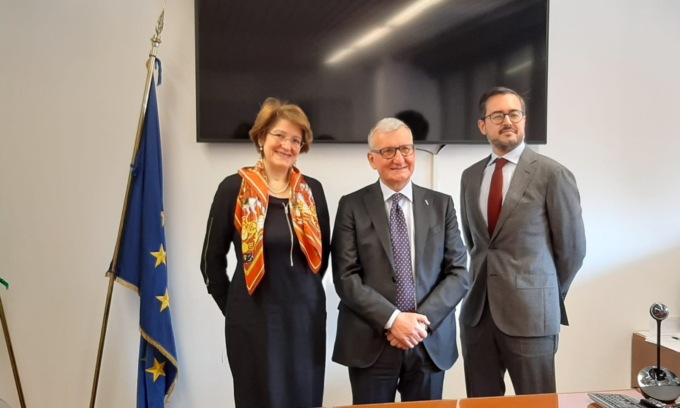 Il prefetto saluta i giornalisti: “Parto con il magone”