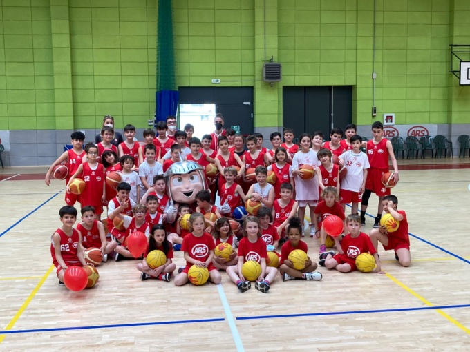 Gioca con Fiero, un pomeriggio di festa insieme alla mascotte dell’Olimpia Milano FOTOGALLERY