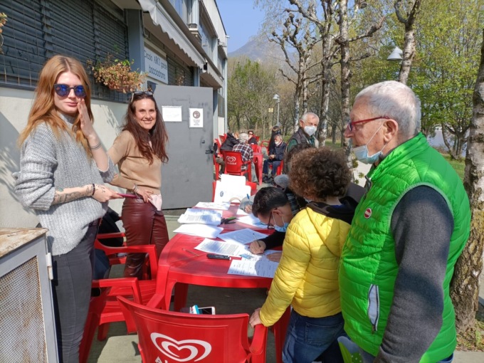 Tutti in bocciofila per il casting del nuovo film di Antonio Albanese, I VIDEO