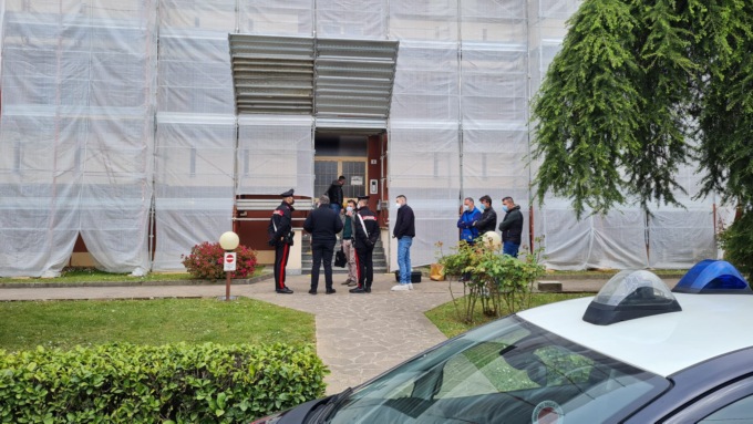 Mamma massacrata a calci e pugni dal figlio: chi sono vittima e omicida