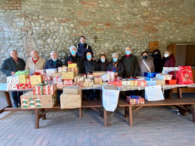 Adotta una Famiglia: sabato la raccolta alimentare