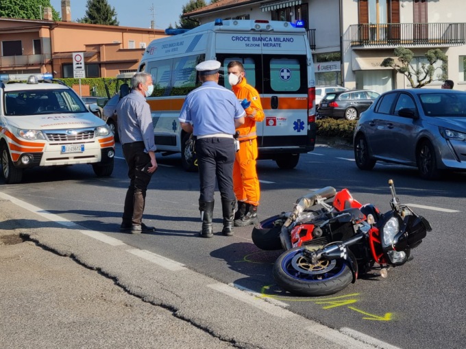 Incidente lungo la Provinciale, ferito motociclista