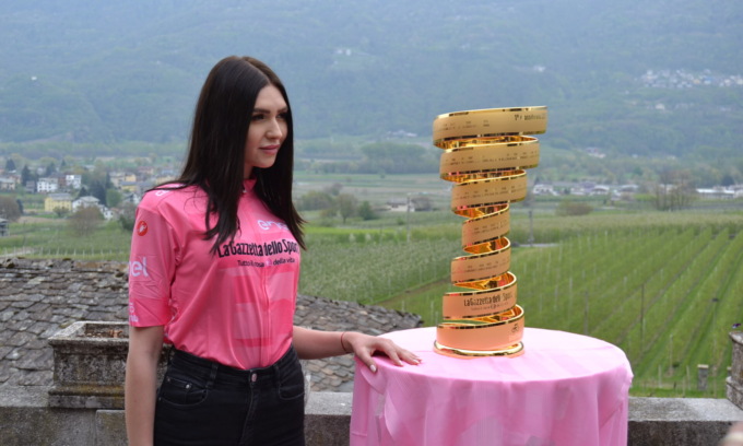 Domani il Giro d’Italia in Valtellina: tutte le strade chiuse al traffico con gli orari