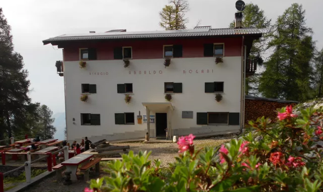 Raccolta fondi dopo i vandalismi al Rifugio Bogani