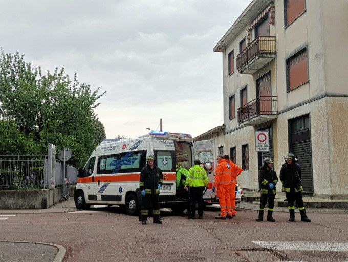 Quarantenne riverso a terra, arriva anche l’elisoccorso