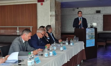 Congresso Siulp, l’annuncio del sottosegretario Molteni: “Il 30 maggio taser alle Forze di Polizia a Lecco”