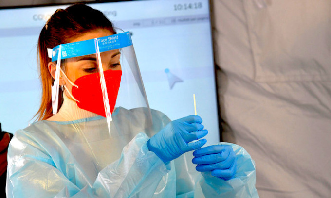 Coronavirus in Lombardia: sono 6.963 i nuovi casi