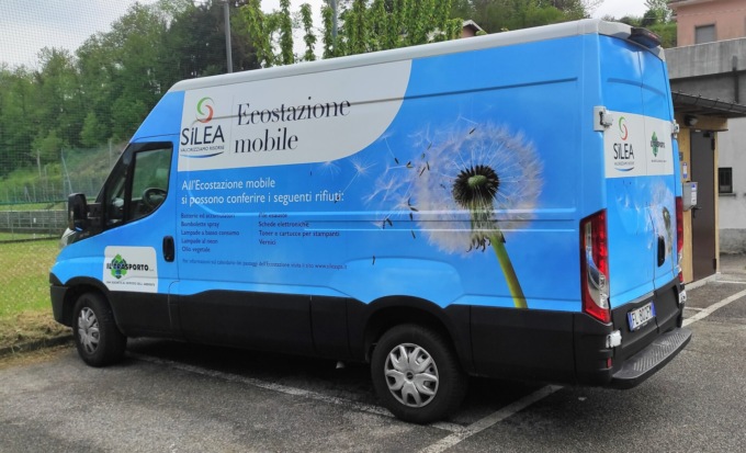Nuovo look per l’ecostazione mobile, il van itinerante di Silea