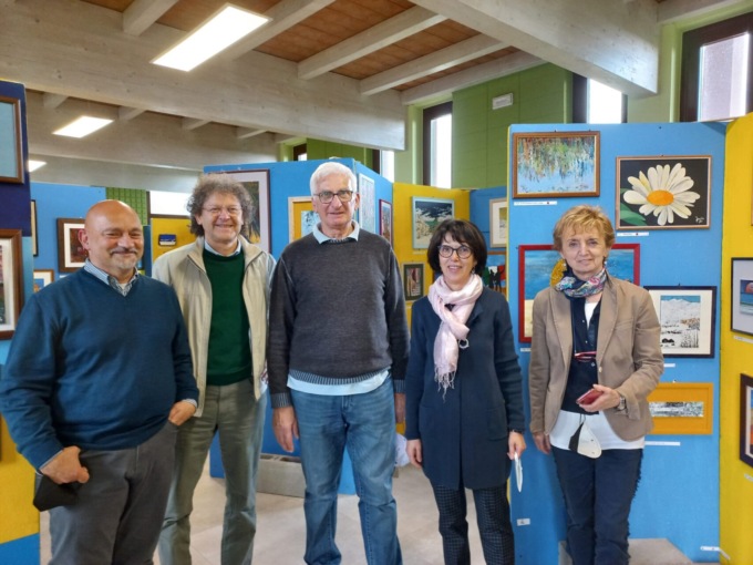 Quadri per l’Ucraina a Casatenovo: un successo l’iniziativa di Fulvio Colombo