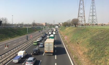 Incidente in Tangenziale Est, traffico in tilt