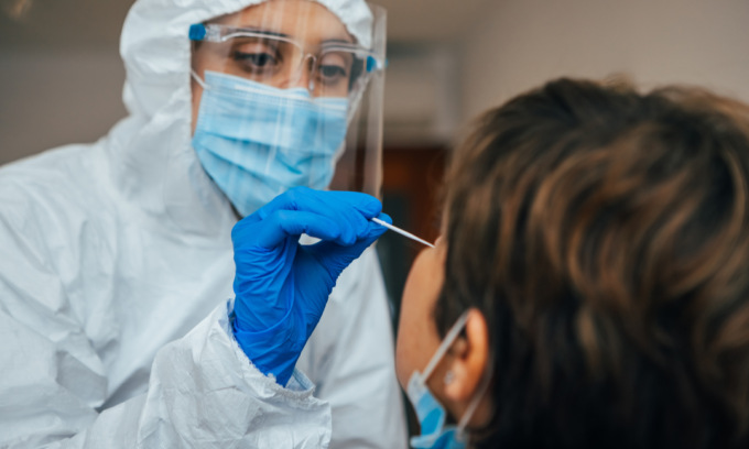 Covid: in Bergamasca l’incidenza continua a scendere ma nell’Isola contagi sopra la media