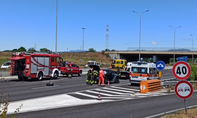 Tamponamento a catena in Statale 36, paura per una bimba di 2 anni. Super temporaneamente chiusa
