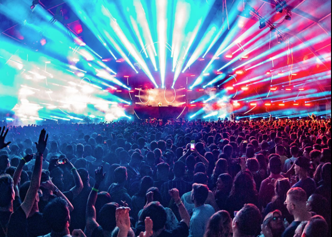 Nameless: stasera si parte con l’evento (sold out) gratuito per i residenti