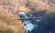 I Carabinieri salvano un giovane dal suicidio dal ponte