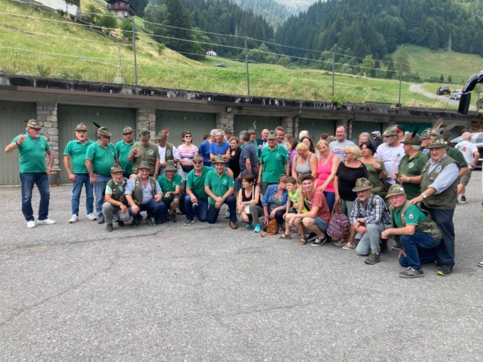 Penne nere dall’Isola al raduno intersezionale degli alpini al Passo San Marco