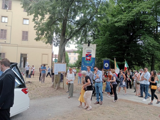funerali al parco verde di lomagna
