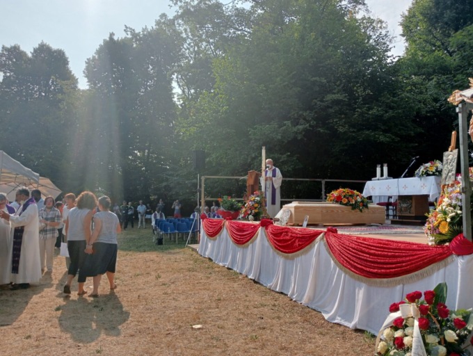 funerali al parco verde di lomagna
