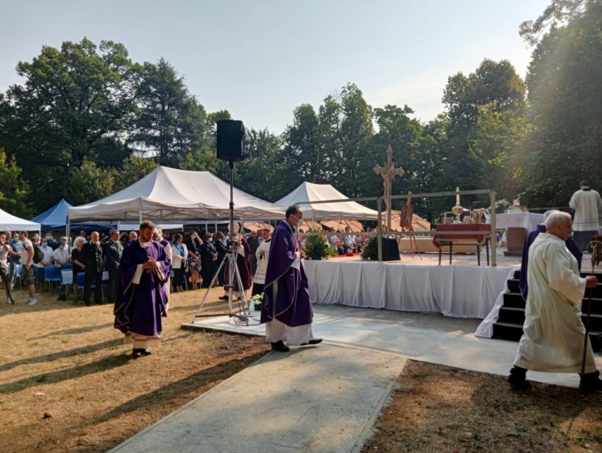 funerali al parco verde di lomagna