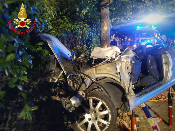 Grave incidente ad Arlate, è morta la donna a bordo dell’auto