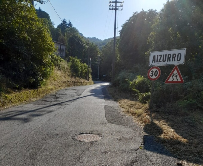 Airuno, intervento di pulizia sulla via per Aizurro
