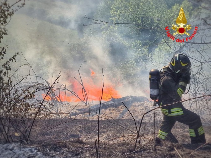 Emergenza incendi, un altro rogo in Brianza