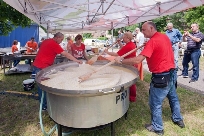Troppo caldo, annullata la risottata in piazza