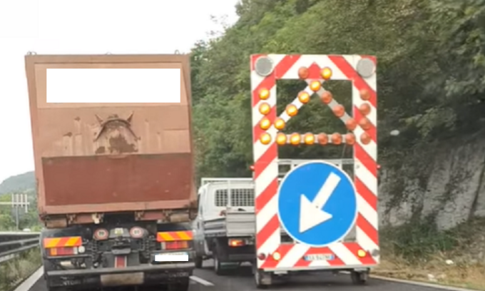 Lavori di asfaltatura di giorno, coda sulla Statale 36, “Non se ne può più”