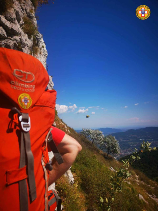 Precipita dalla ferrata mentre arrampica