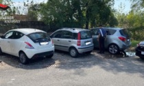 Esce dall'ospedale e razzia 4 auto posteggiate