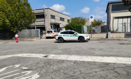 Non ce l'ha fatta il 55enne vittima di un malore in azienda