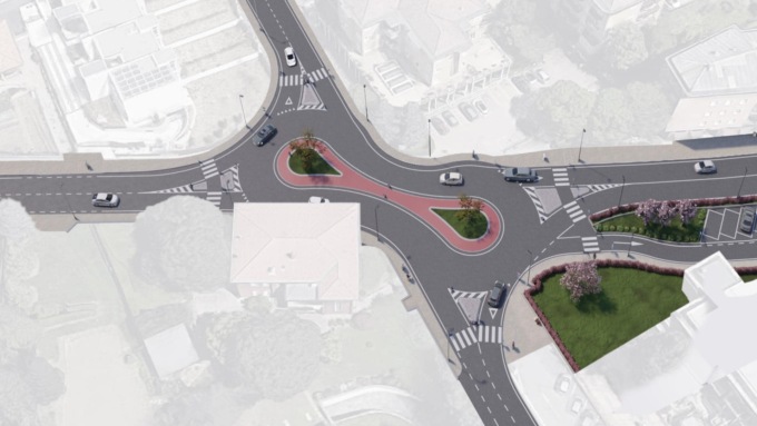 La rotonda di viale Verdi piano piano prende vita