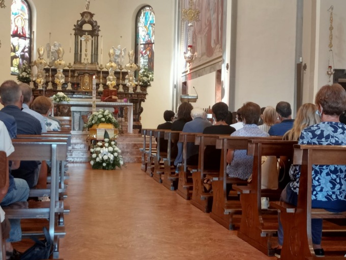 Ultimo saluto a Marco Bonanomi, il 34enne ha perso la vita in Brasile