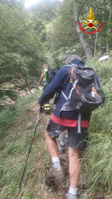 Dispersi nei boschi: i Vigili del fuoco li riportano a valle