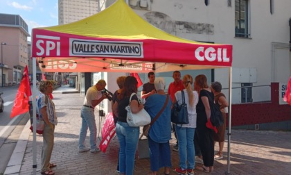 Presidio delle lavoratici ex Legler senza stipendio da aprile