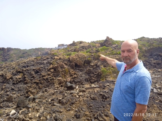 Brianzoli a Pantelleria circondati dalle fiamme