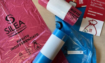 Niente sacchi rossi e azzurri il 13 agosto