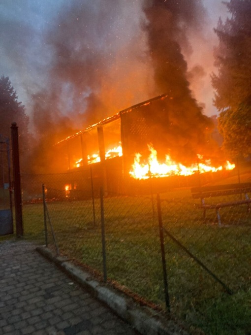Cascina Badalina prende fuoco alle prime luci dell’alba