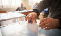 Urne chiuse per l'election day. L'affluenza definitiva alle 23 in provincia di Lecco. Votati in calo