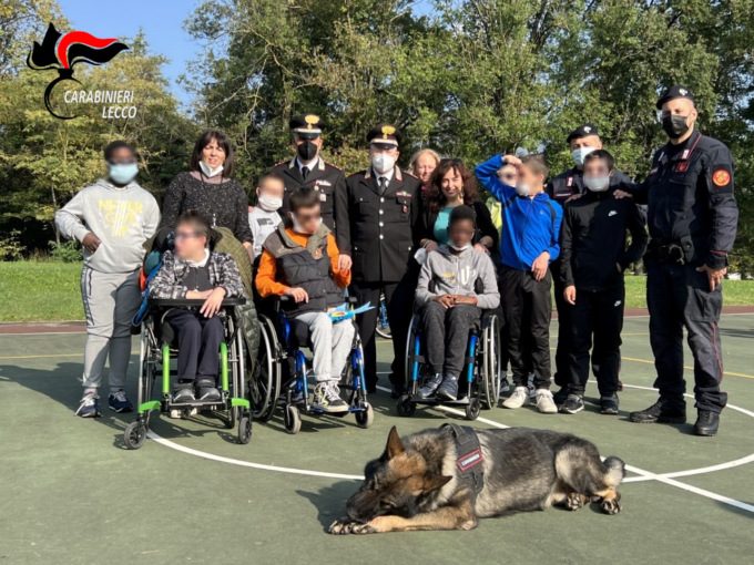 Cinofili di Casatenovo in visita a “La Nostra Famiglia”