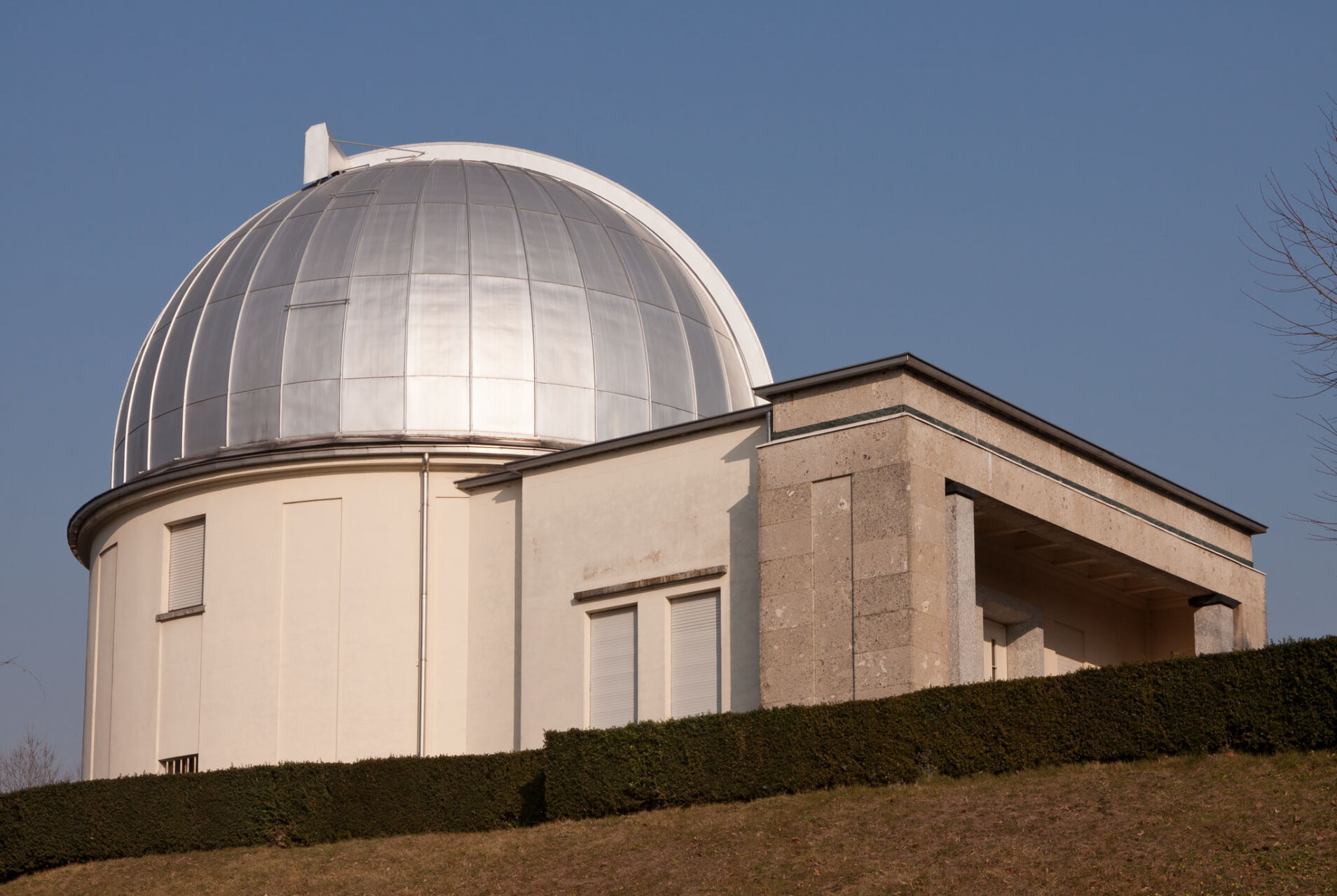Cupola-Zeiss-osservatorio-astronomico-merate