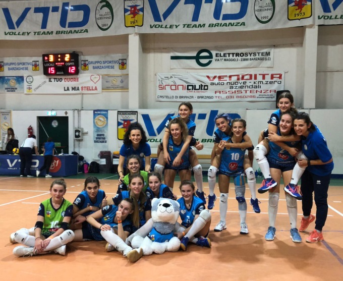 Volley Team Brianza: l’U14 regala emozioni con Monza, bottino pieno per l’U16 Bianca FOTOGALLERY
