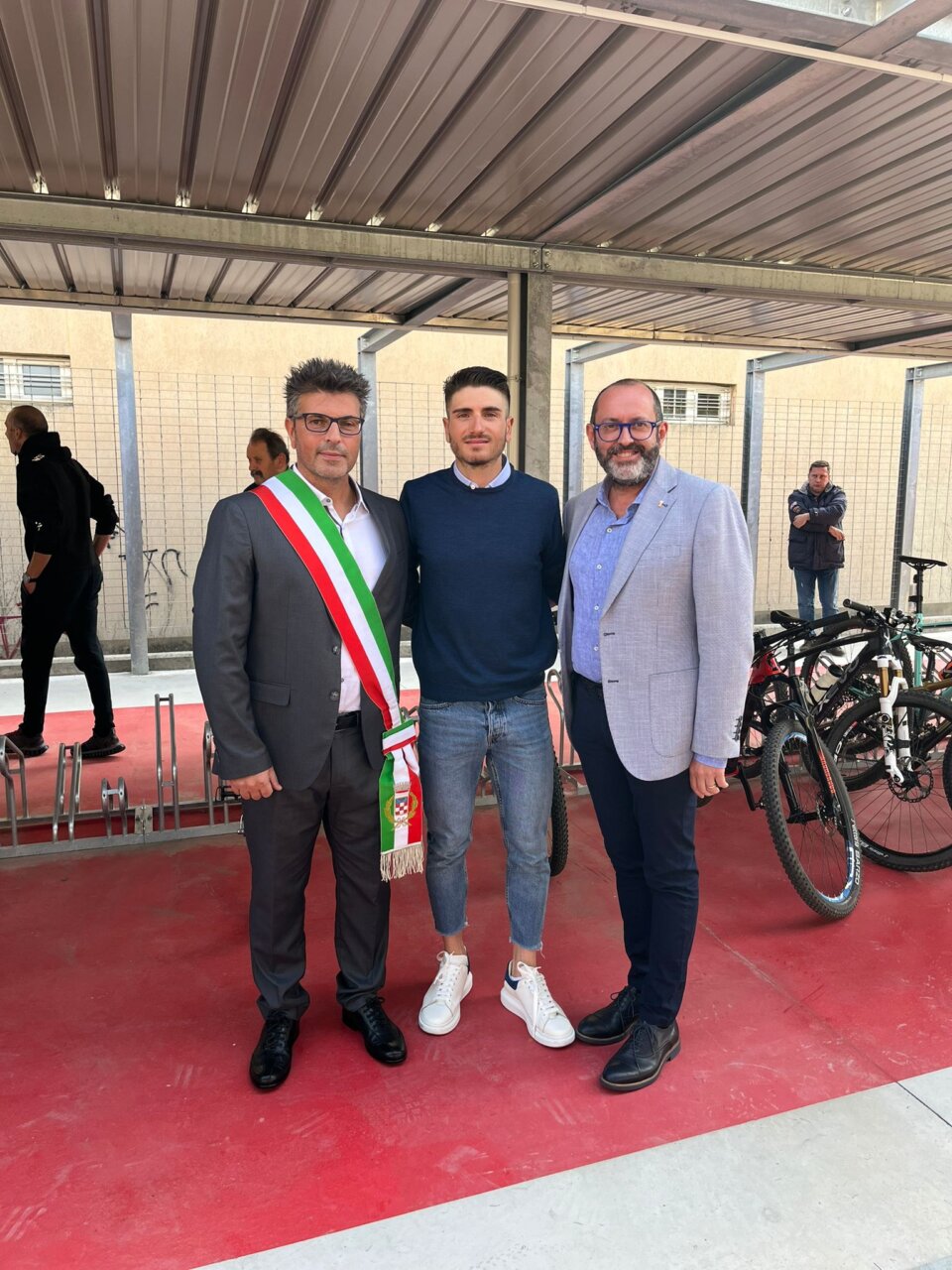 inaugurazione-ciclostazione-terno-disola