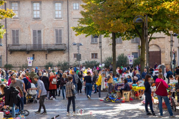 il mercato dei bambini